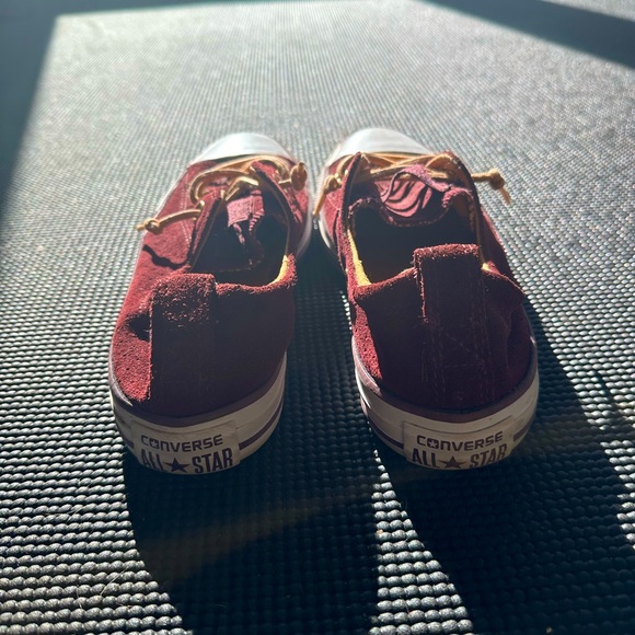 Women’s Size 7 converse all star shoes - Picture 2 of 3